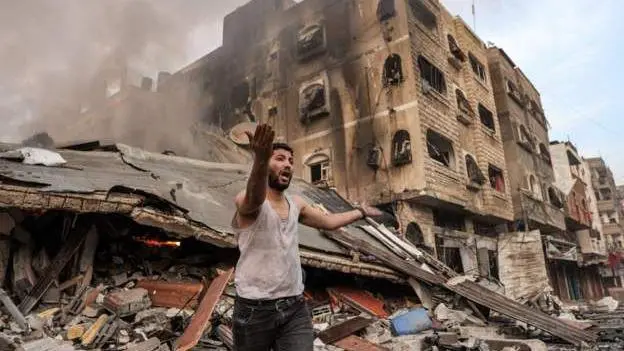 Qəzzanın dağıntıları üzərində qurulan ikiüzlülük