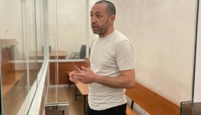"Arvadım telefona gec cavab verdi deyə onu döydüm"