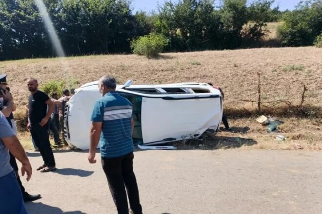 "Prado" aşdı, 4 nəfər yaralandı